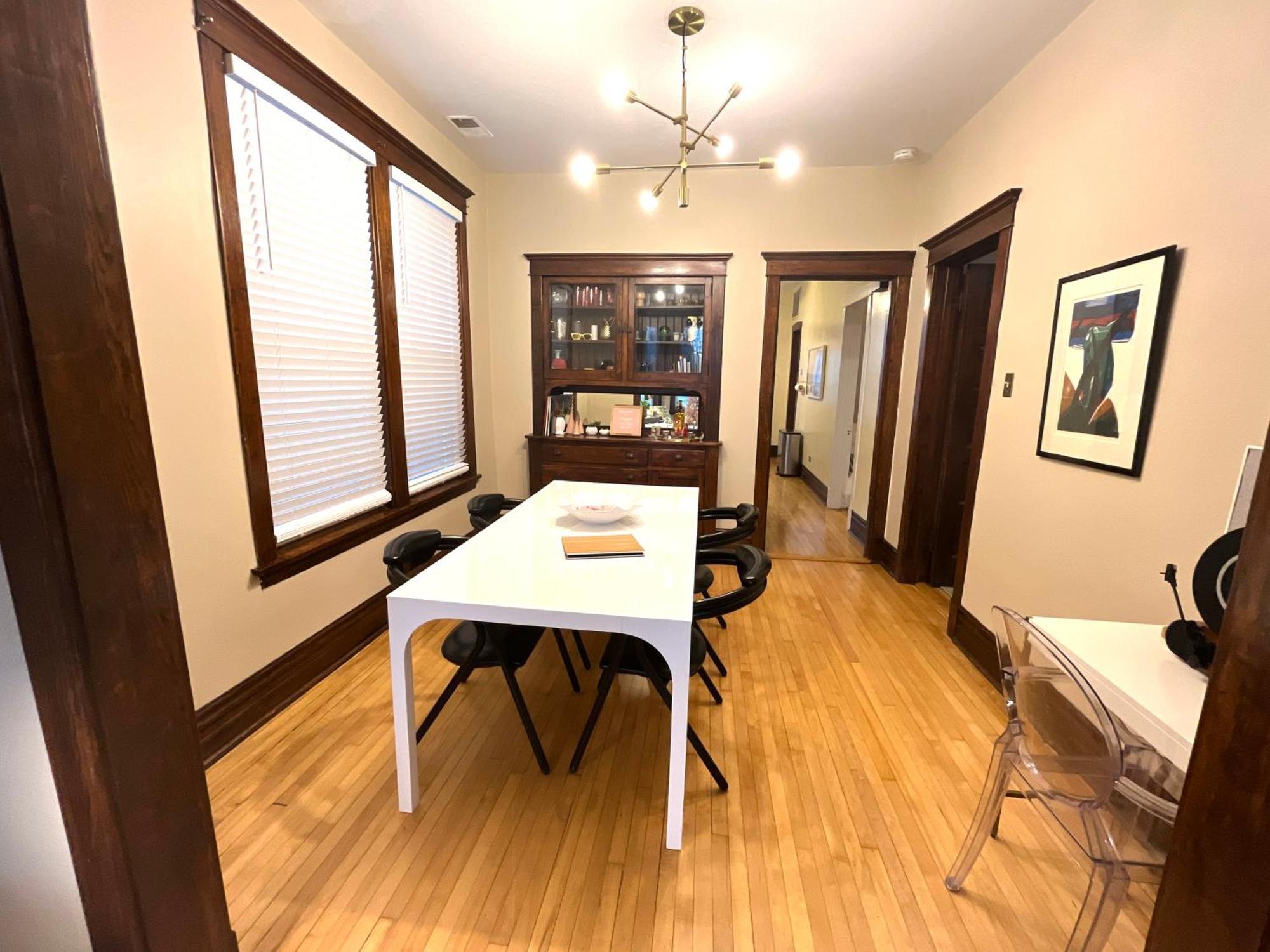 2Br 1Ba Irving Park Updated Vintage Top Unit 2-Flat Chicago Extérieur photo